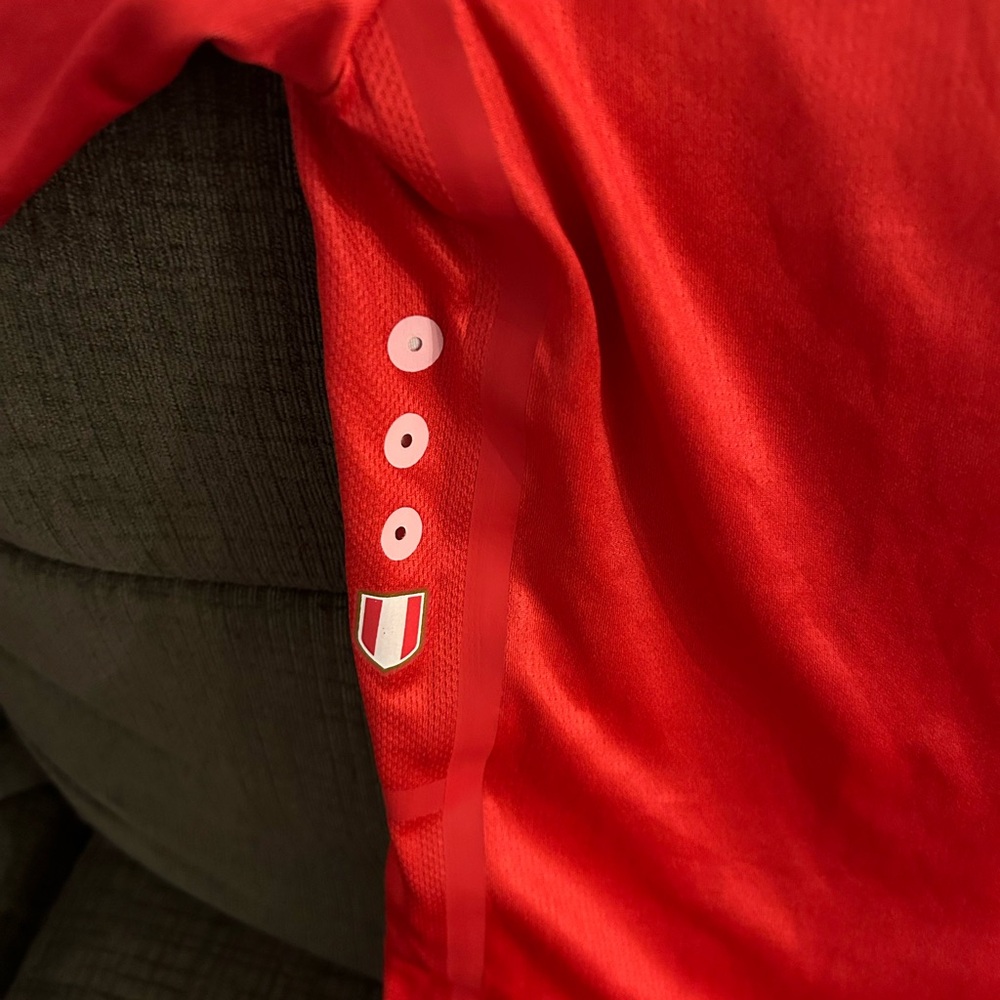 Marathon Authentic FPF Peru National Team 2018 / 2019 Away Jersey Men’s Sz: M - Picture 9 of 9